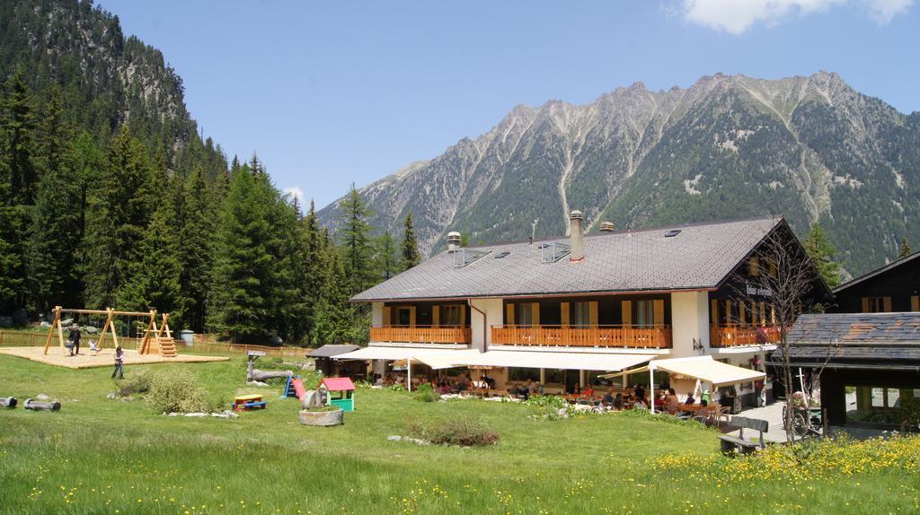 Отель Relais D'Arpette Шампекс Экстерьер фото
